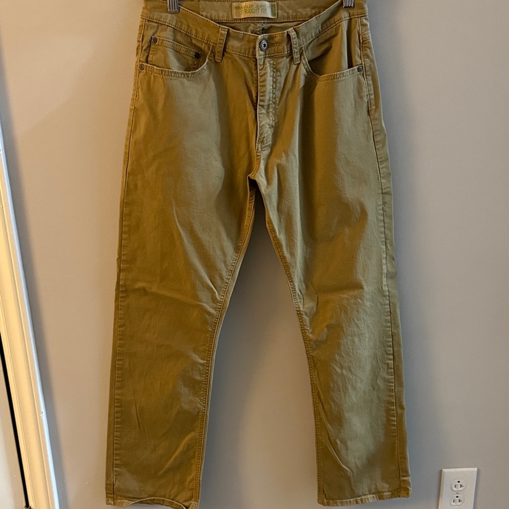Wrangler Straight Fit Khaki Flex Jeans